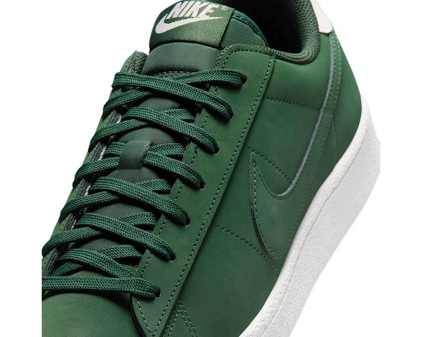 Nike Tennis Classic CS Style IV2436-300