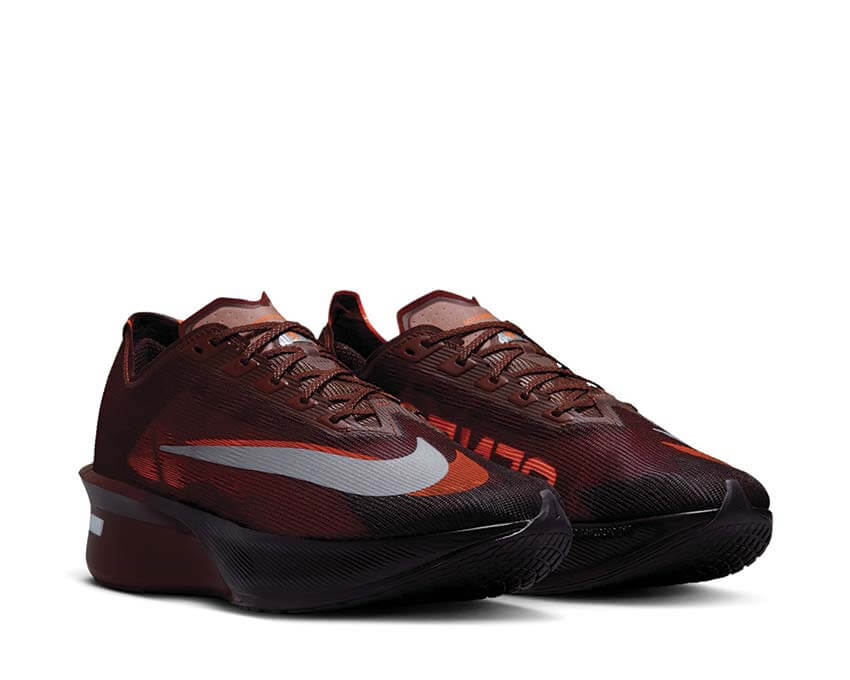 Nike ZoomX Vaporfly Next 4% x Renegade | NOIRFONCE