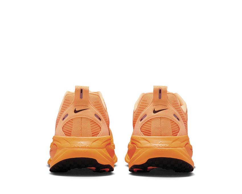 Nike Vomero 18 