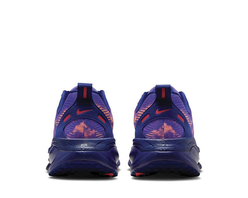 Nike Vomero 18 IQ0602-400