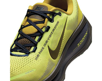 Nike Vomero 18 SE IQ3413-704