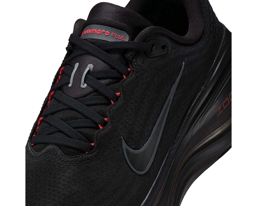 Nike Vomero Plus 