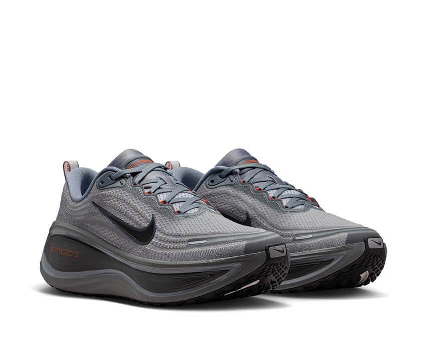 Nike Vomero Plus HV8150-014