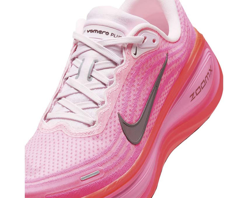 Nike Vomero Plus  HV8154-604