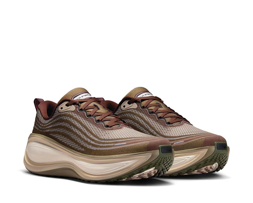 Nike Vomero Plus IO4482-001