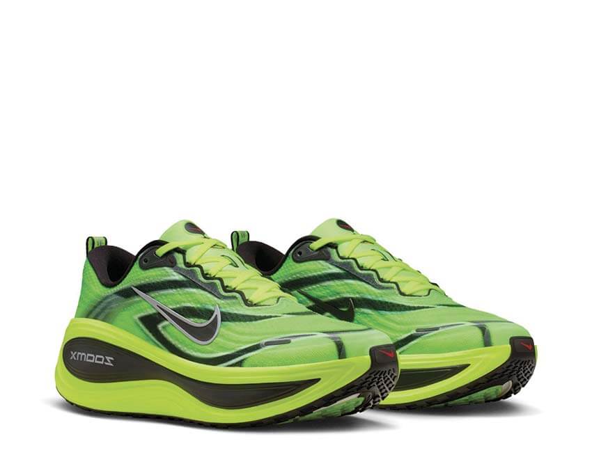 Nike Vomero Plus SE IM8072-999