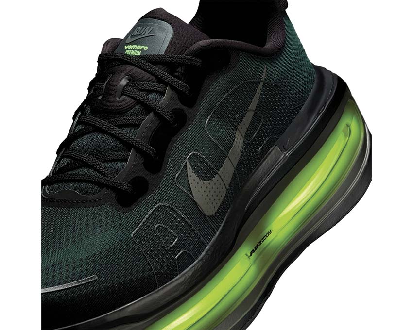 Nike Vomero Premium HQ2050-001 