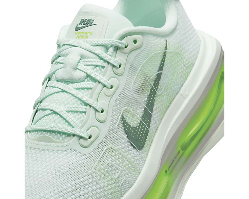 Nike Vomero Premium HQ2050-300