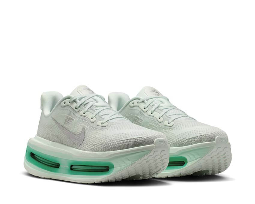 Nike Vomero Premium W HM5973-300