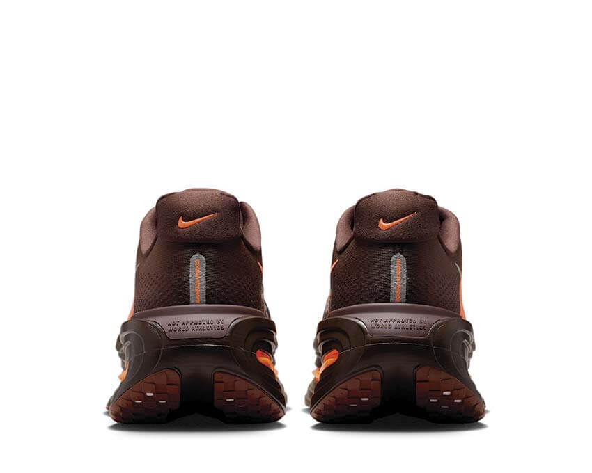 Nike Vomero Premium x Renegade IQ7314-200