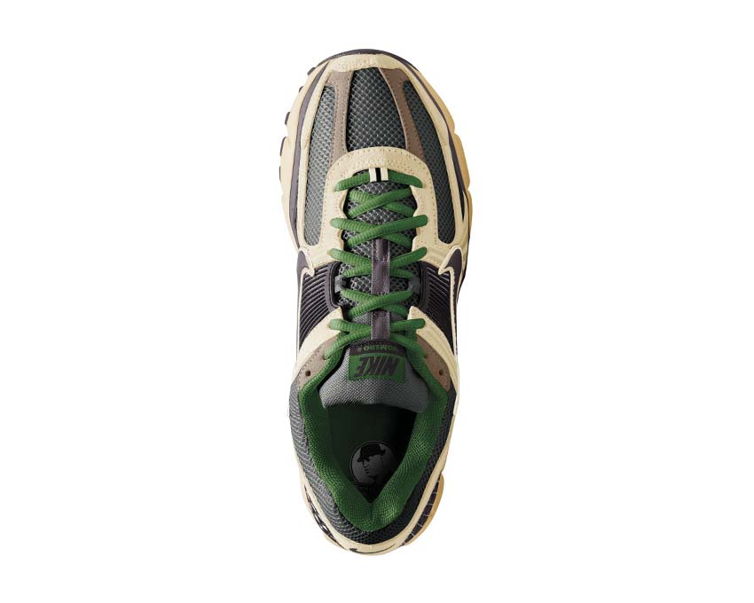  Nike Zoom Vomero 5 HF1553-102