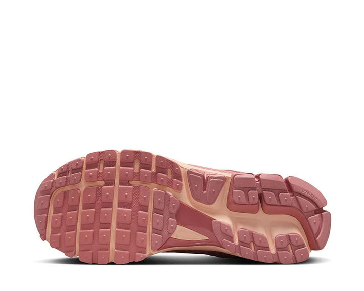 Nike Zoom Vomero 5 Red Stardust / Crimson Tint - Metallic Platinum HF1553-600