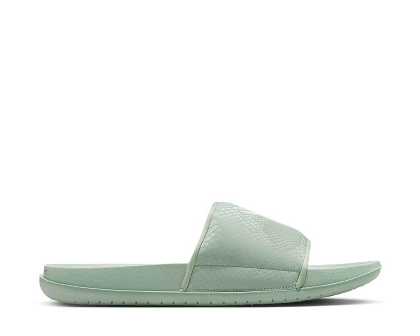 Nike x Kobe Offcourt Slide IF2870-005