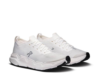 On Cloudsoma W White - sneakers trail femme - vue latérale