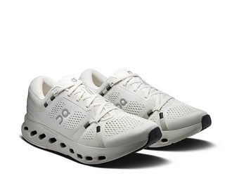 On Cloudsurfer 2 Ivory/Iceberg - sneakers running homme - vue latérale