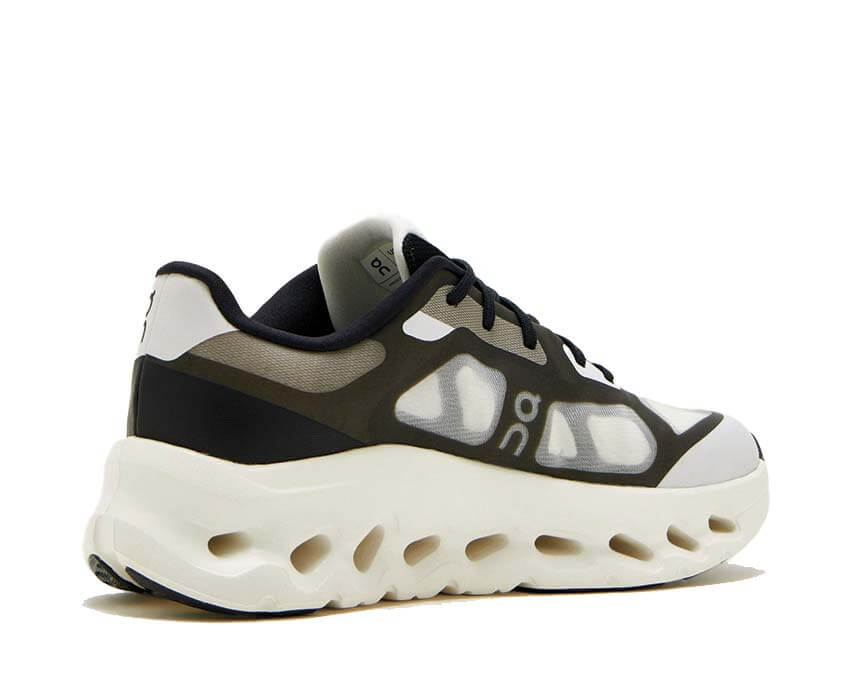 On Cloudtilt Remix 3MG10271430