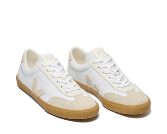 Veja Volley Natural White side view — organic cotton canvas