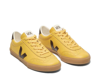 Veja Volley Natural Beige side view — soft natural canvas