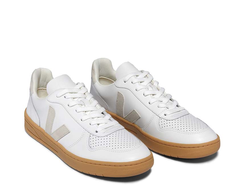 Veja V-10 Leather Extra White / Natural VX0203665A