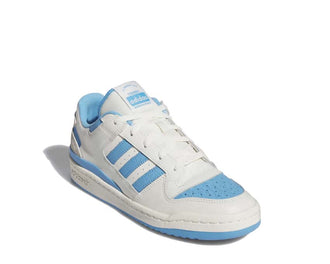 Adidas Forum Low CL Ivory Blue vista laterale — cinturino velcro e 3 strisce
