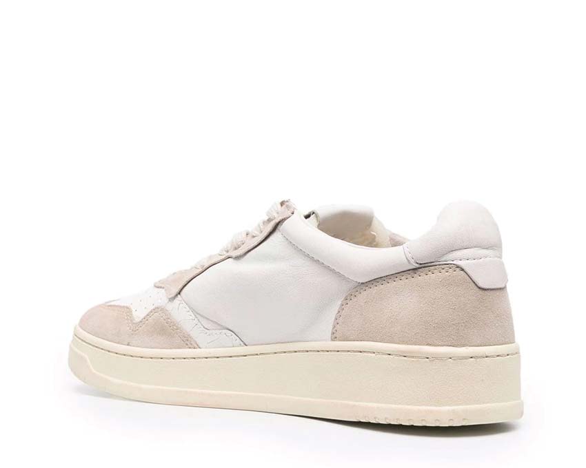 Autry Medalist Low Write / Crack White / White AULMWC06