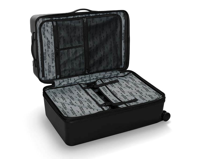 ベ*ス様 ナイキ NIKE HARDSHELL LUGGAGE BLACK キャ Nike 29In Hardshell Luggage 