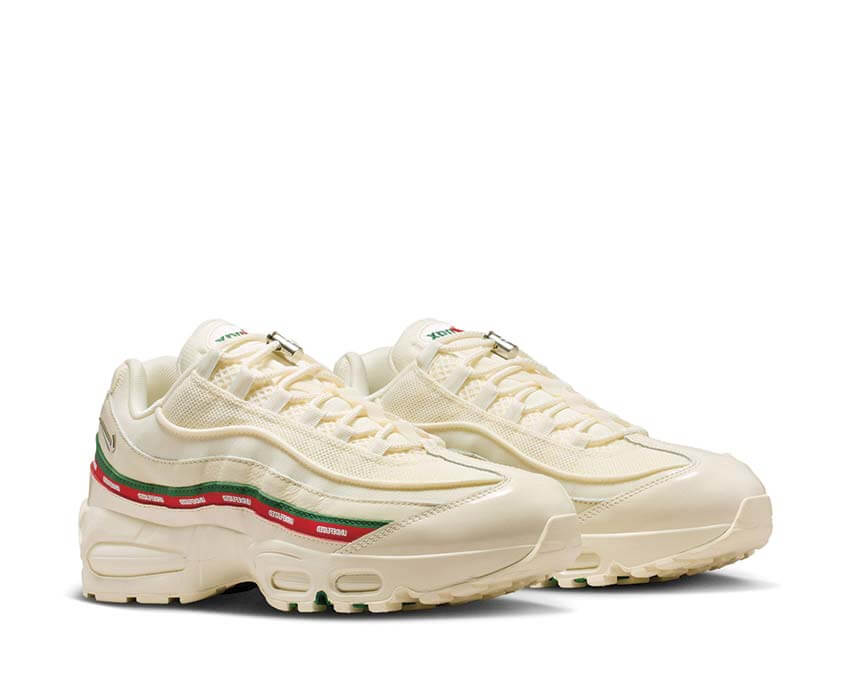 Nike Air Max 95 x UNDEFEATED "Sail" - vue arrière