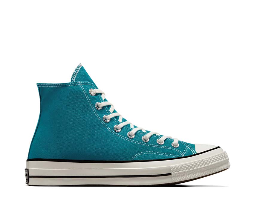 red classic sneaker Teal Universe A05589C