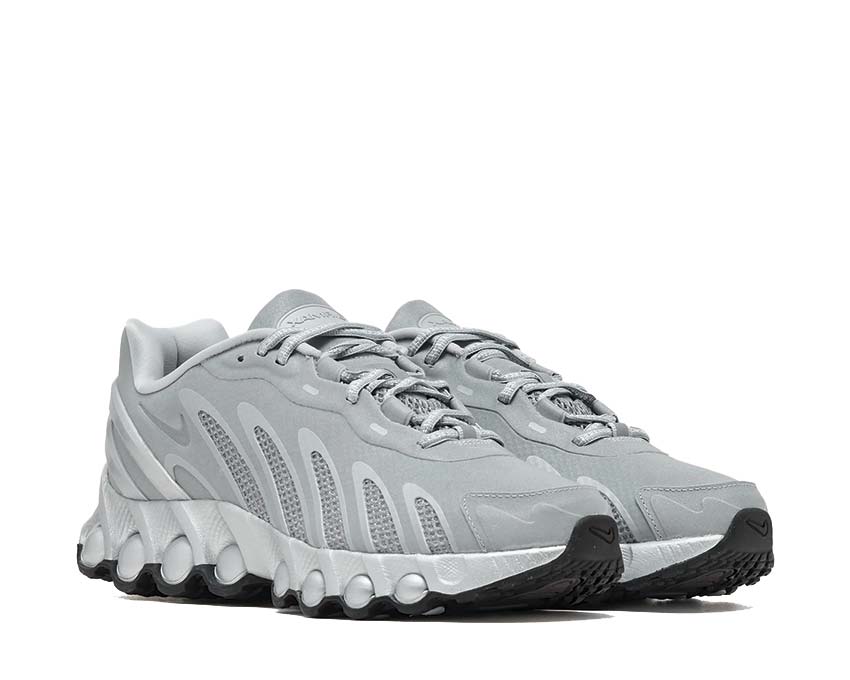 Nike Air Max DN8 "Metallic Silver"
