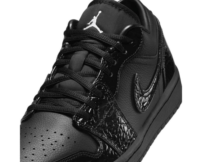 Air Jordan 1 Low Se W "Black"