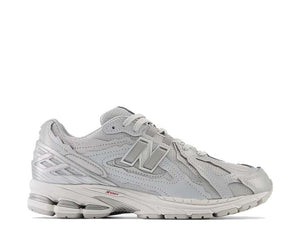 New Balance 1906 Protection Pack vue de côté – Silver Metallic Crimson M1906DH