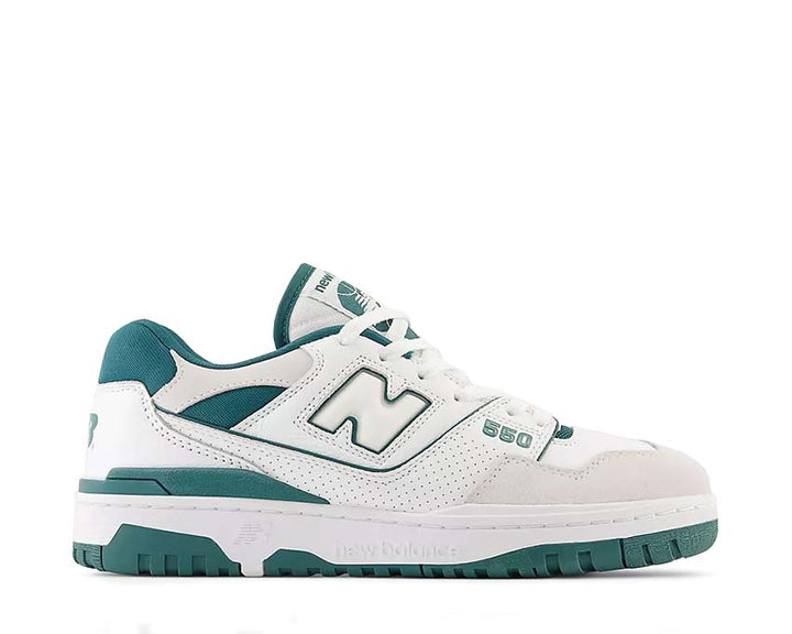 The New Balance provides the perfect blend of comfort and style White / Vintage Teal BB550STA