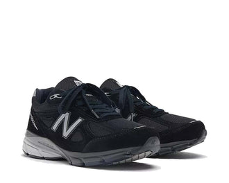 New Balance 990v4 Made in USA Black vista laterale — tomaia mesh e scamosciato