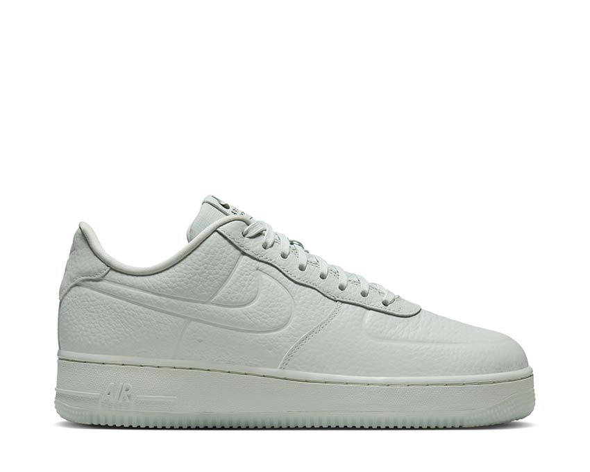 nike air force 1 07 pro tech light silver clear fb8875 002