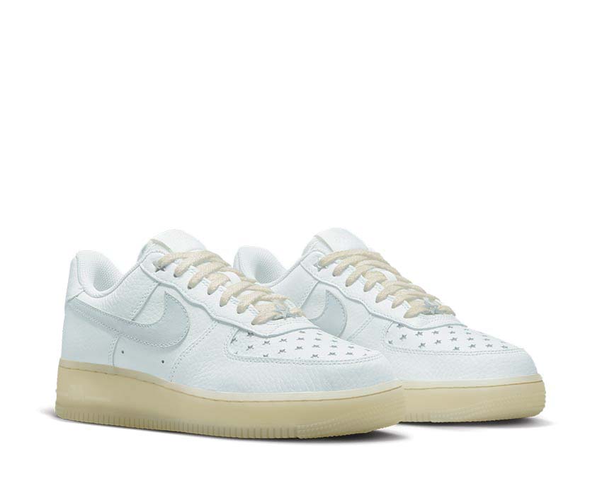 Detailed shots of the NBA x Nike Air Force 1 Low Lakers via GC911 '07 Summit White / Pure Platinum FD0793-100