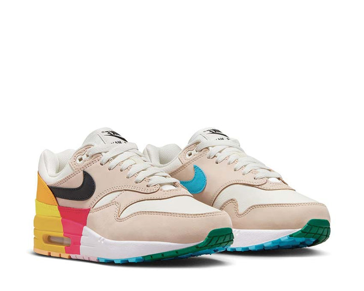 Nike Nike Air Max 200 1992 World Stage Dateklassiker The is more comfortable than the first Nike Adapt BB FQ2538-100