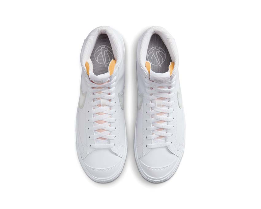 Nike Blazer Mid '77 Vntg NAS White / Photon Dust - White FD6924-100