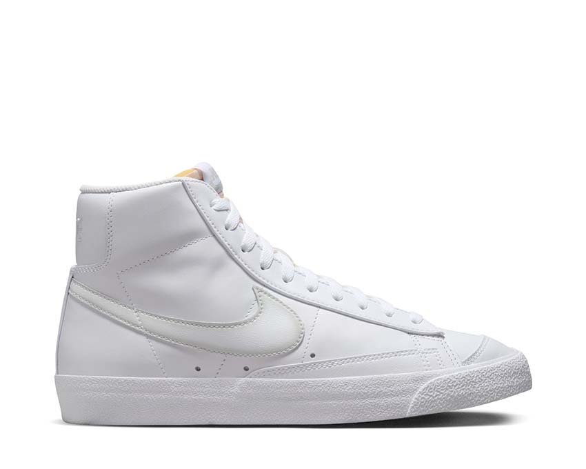 Nike Blazer Mid '77 Vntg NAS White / Photon Dust - White FD6924-100