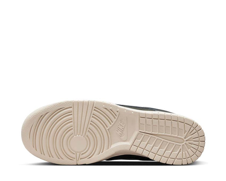 Nike womens Nike SB Charge Canvas sneakers in wit Sequoia / Sequoia - LT Orewood BRN DZ2538-300