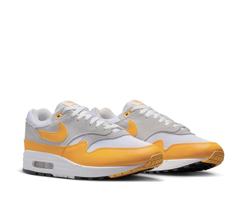 air max 1 pure platinum orange