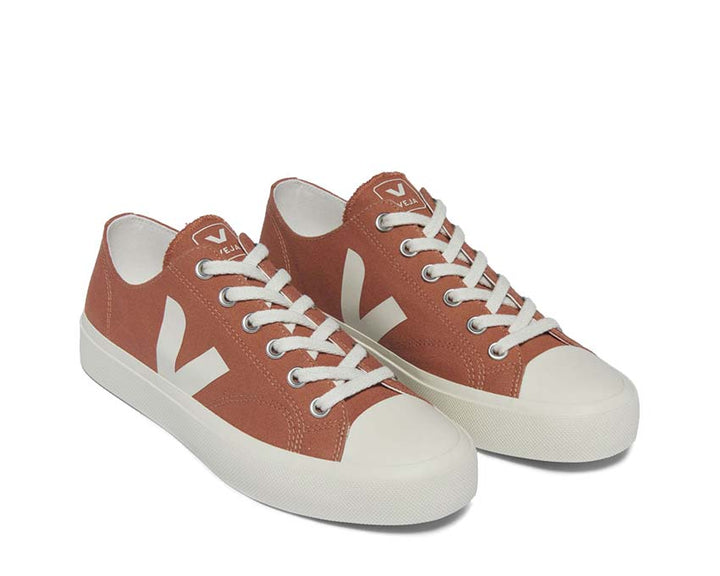 Veja Trainers VEJA Venturi VT0102475A Grafite Moonrock Veja Mens Esplar Clean Leather Sneakers in White Marsala PL0103513A