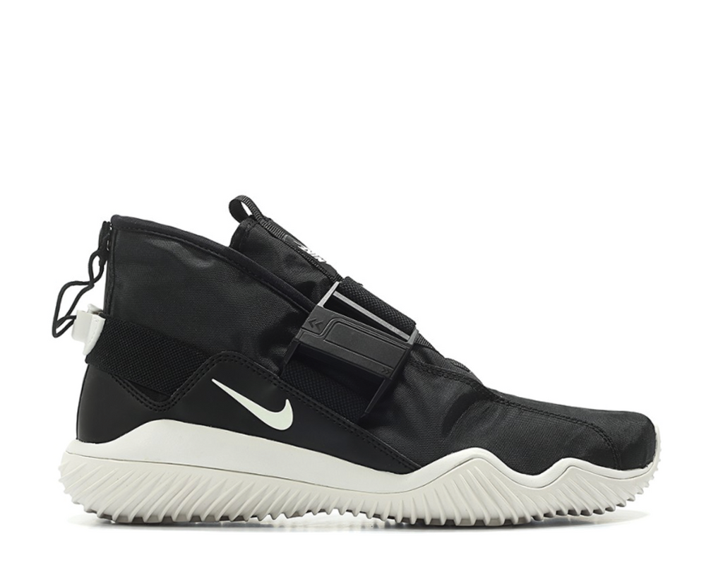 Nike komyuter all black deals