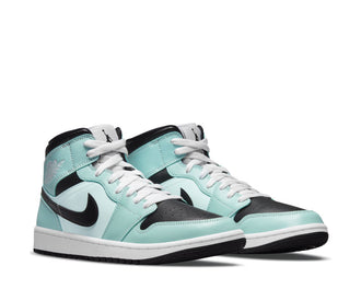 Jordan Air Jordan 1 Mid Light Dew Black Teal Tint White vista lateral — cuero turquesa claro y negro