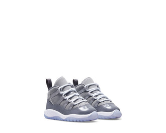 Air Jordan 11 Baby Retro 3/4 Medium Grey vue latérale — patent leather gris bébé