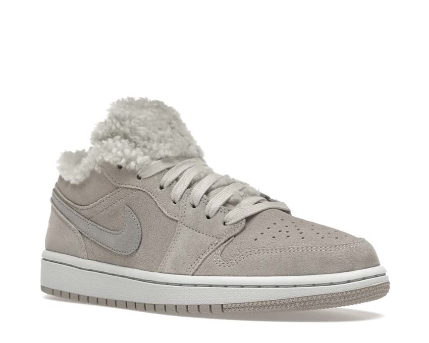 Jordan 1 Low SE Sherpa Fleece College Grey / Particle Grey - White DO0750-002