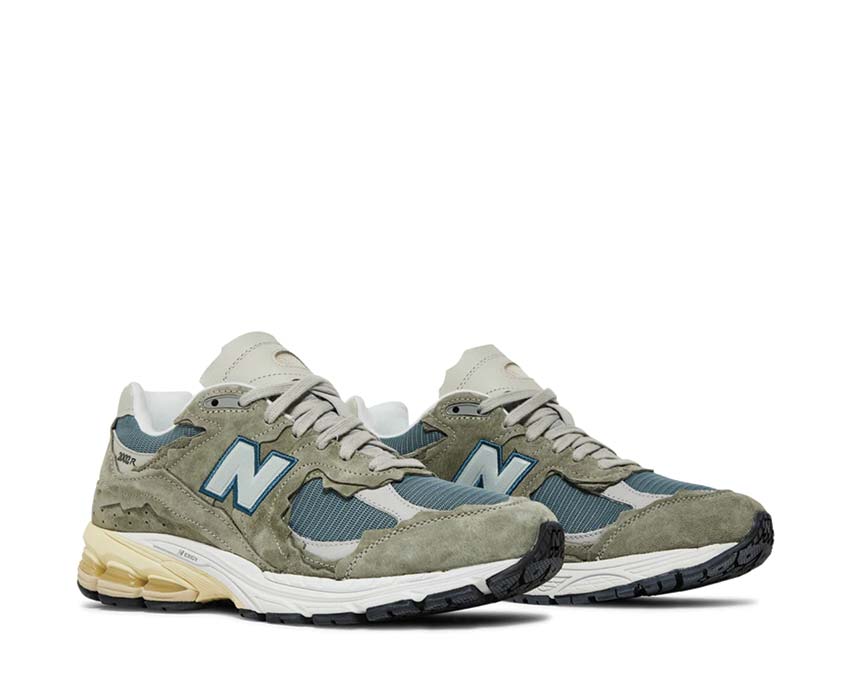 New Balance 2002R Protection Pack Mirage Grey M2002RDD