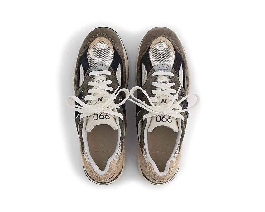 New Balance 990 V2 Grey / Tan M990GB2