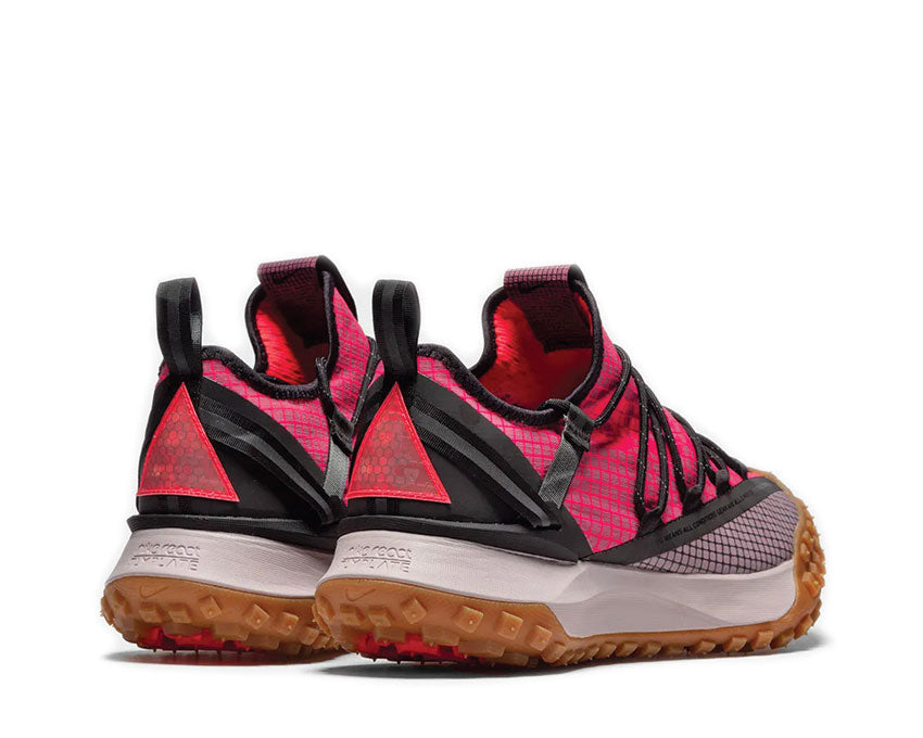 Nike ACG Mountain Fly Low Light Mulberry / Flash Crimson DC9045-500
