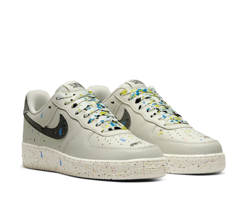 Nike Air Force 1 '07 LV8 Light Bone / Black - Sail CZ0339-001