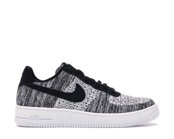nike air force flyknit oreo